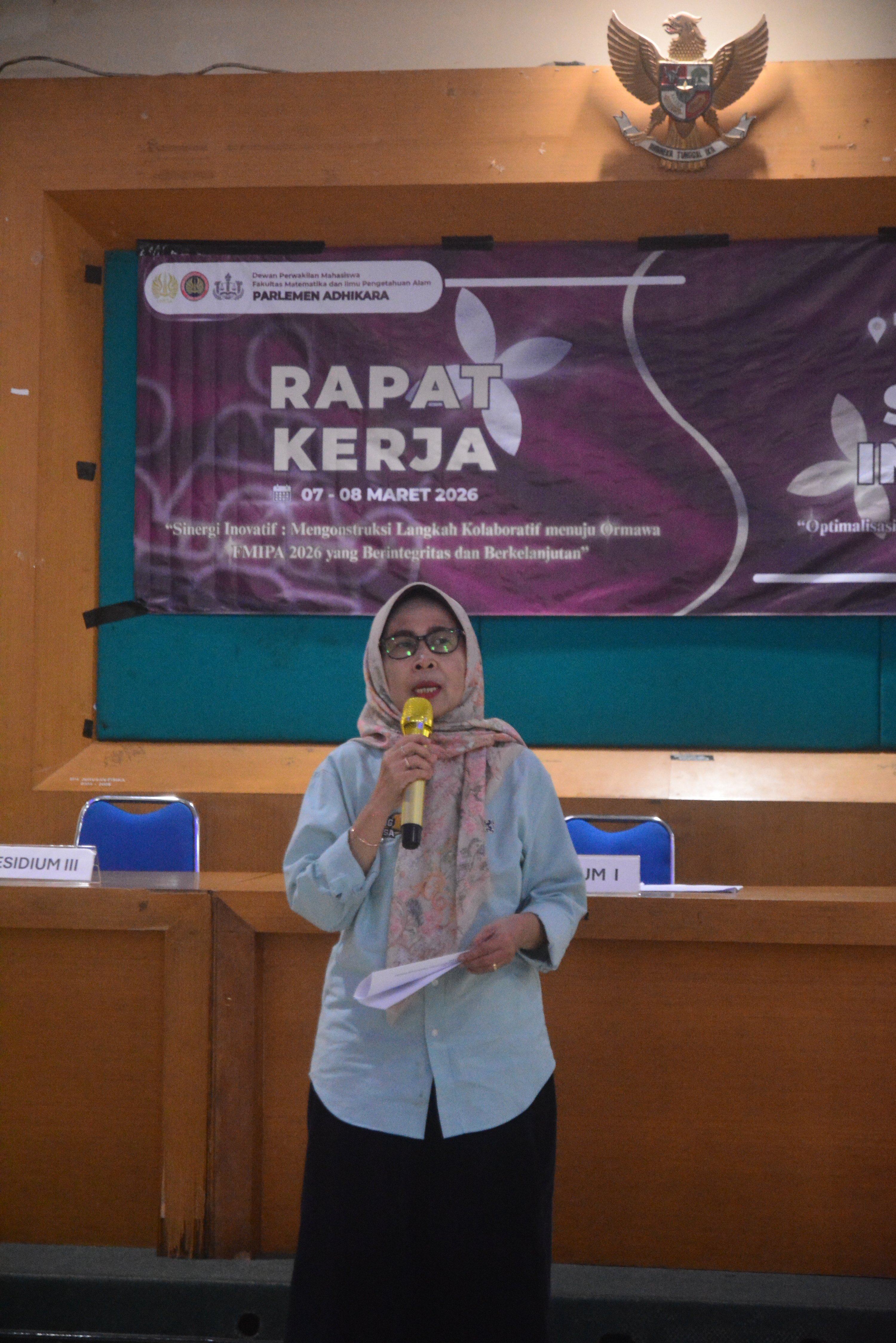 Presentasi laporan program kerja