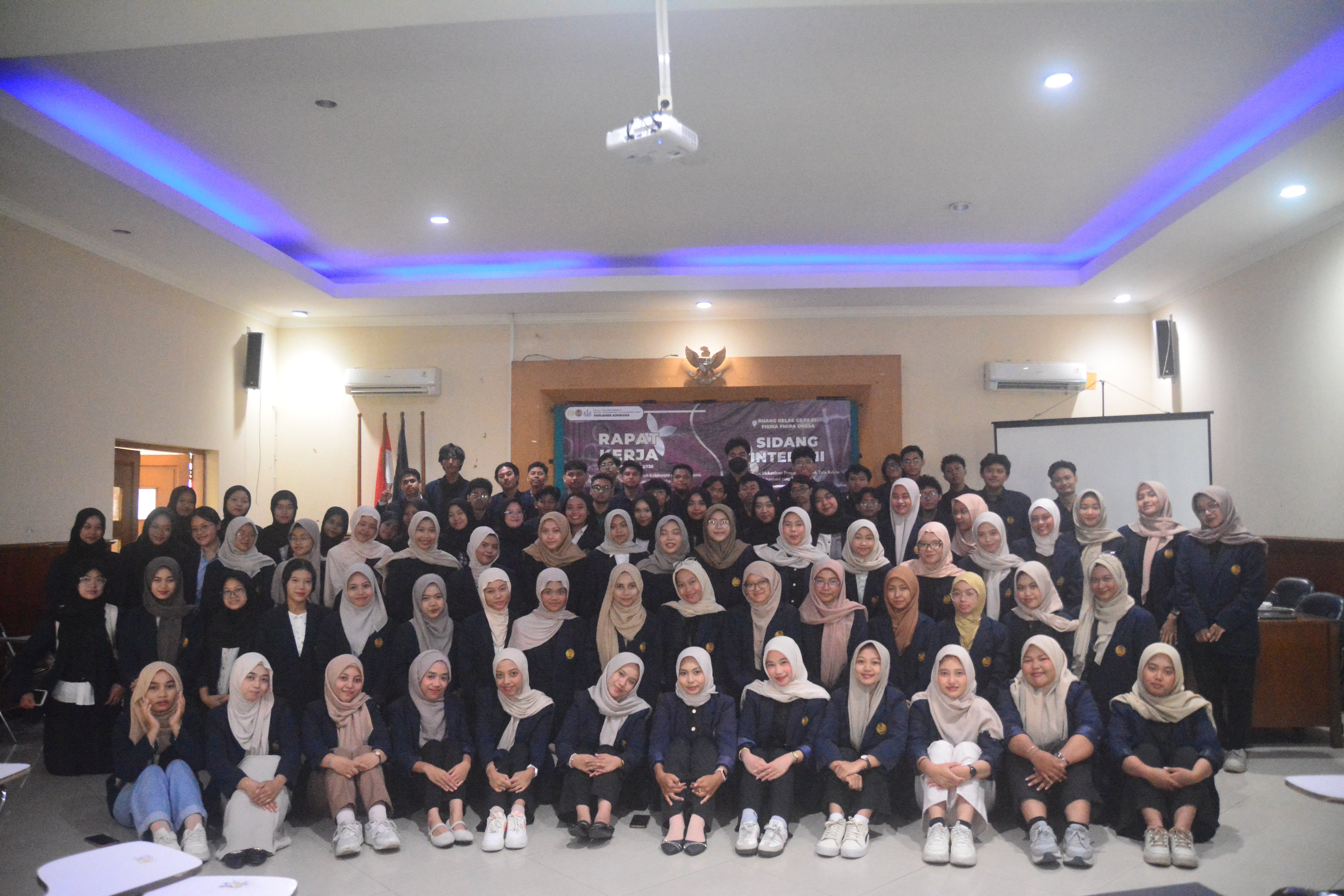 Rapat Paripurna DPM FMIPA UNESA